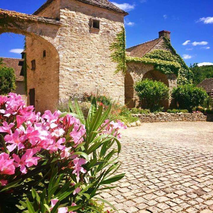 Отель Le Hameau De Barboron Савиньи-ле-Бон Экстерьер фото